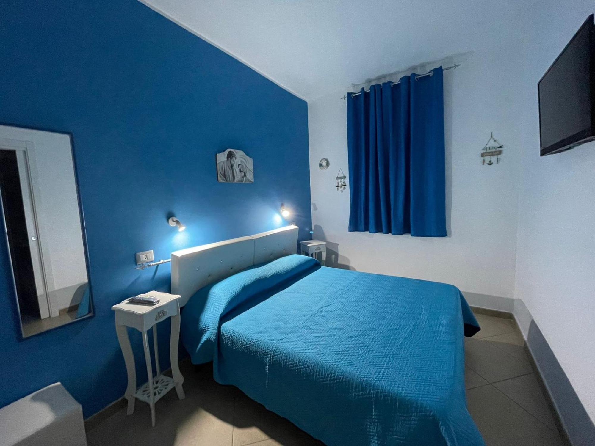 B&B Le Onde Del Mare กัลลีโปลี ภายนอก รูปภาพ
